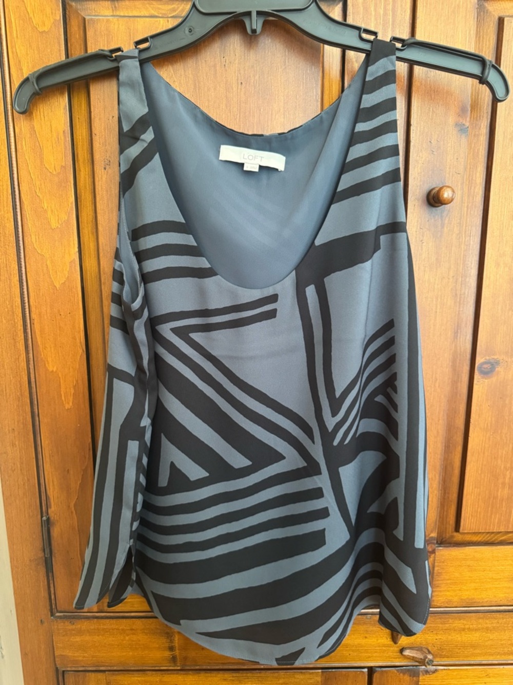 LOFT Ladies Small Black and Gray Geometric Sleeveless lined Blouse Top NWOT